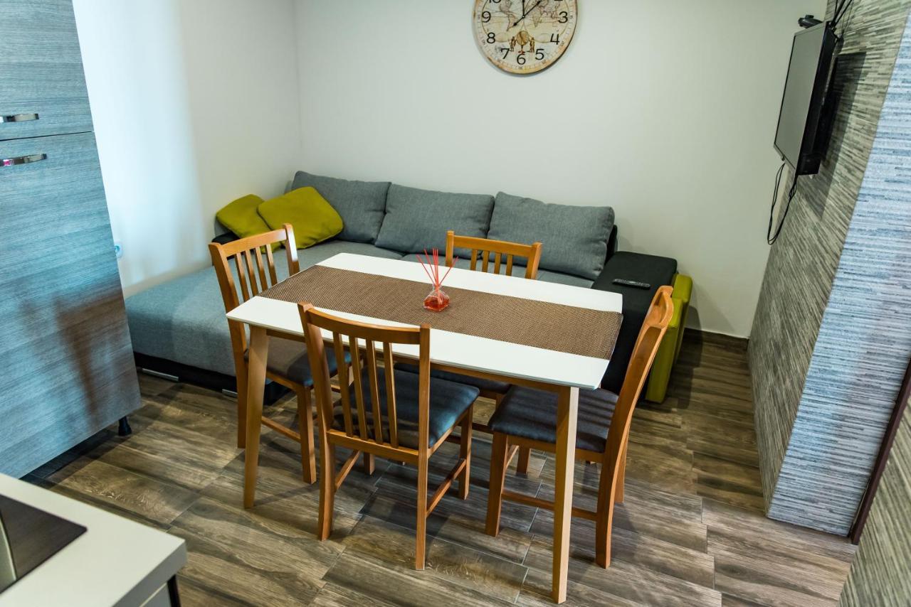 Apartmán Ella Lukovo Šugarje Exteriér fotografie