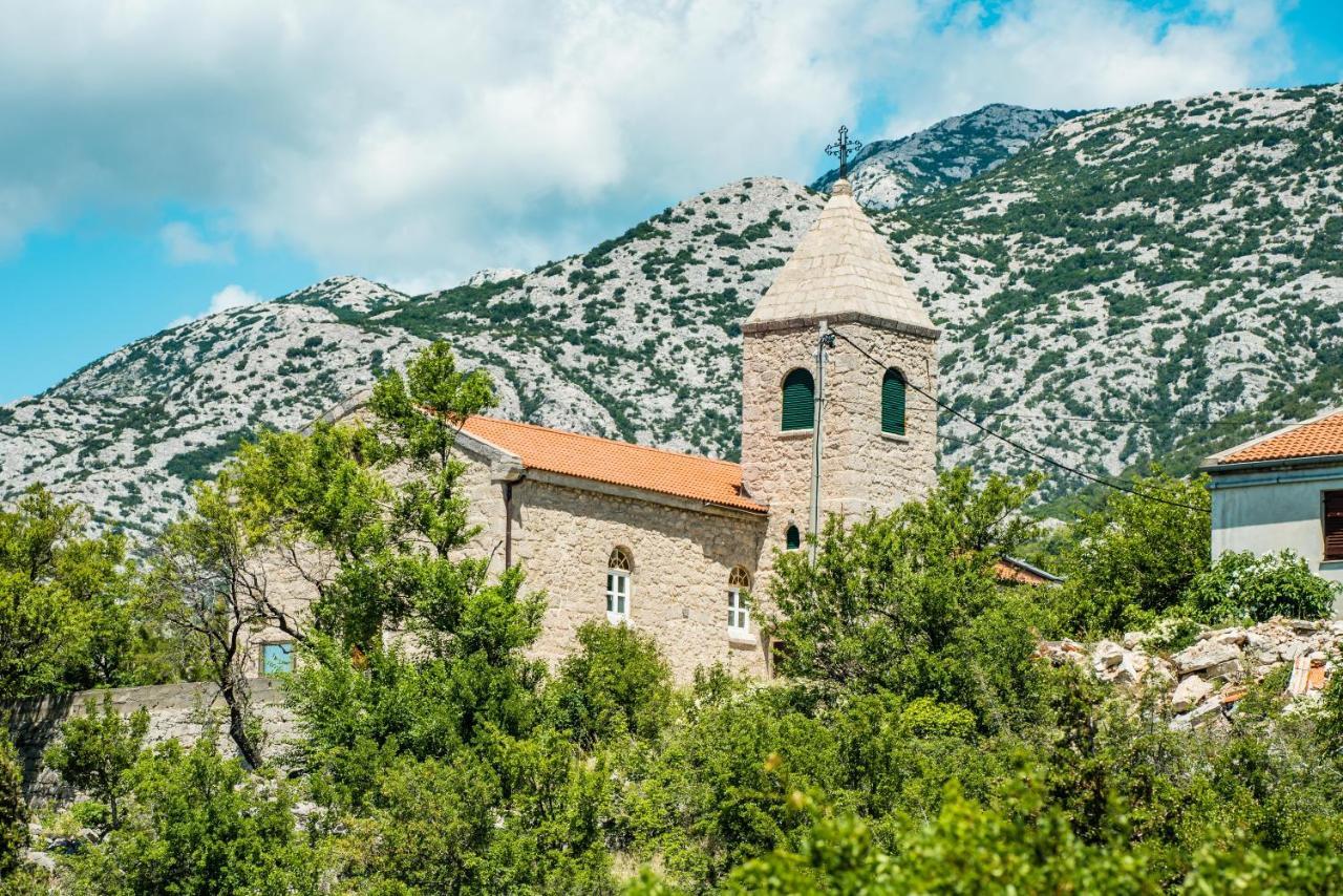Apartmán Ella Lukovo Šugarje Exteriér fotografie
