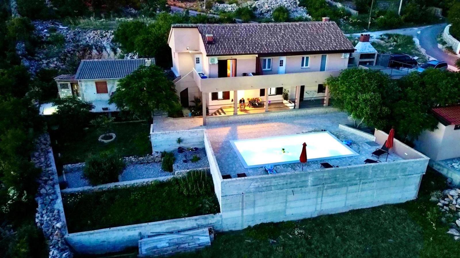 Apartmán Ella Lukovo Šugarje Exteriér fotografie