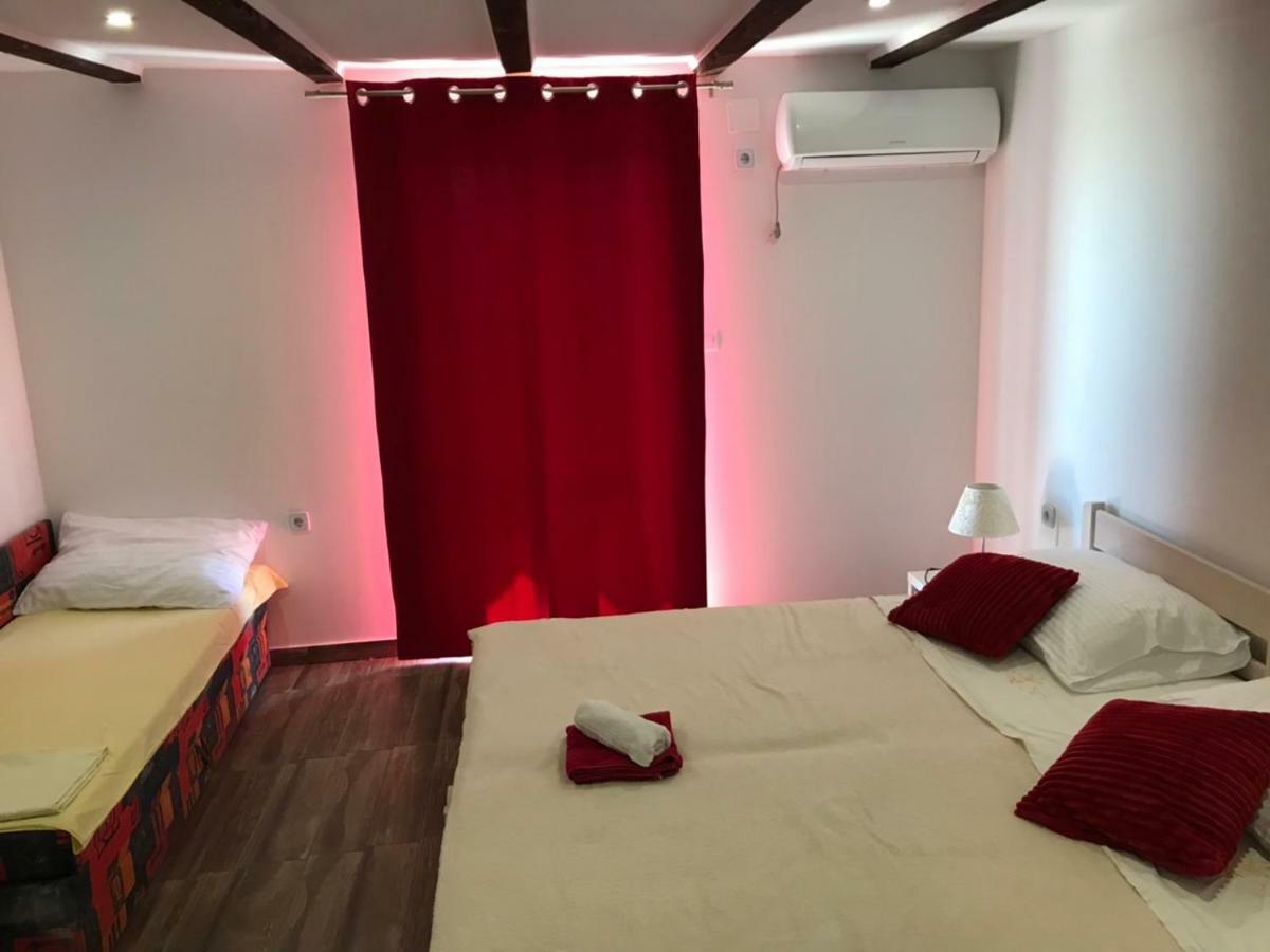 Apartmán Ella Lukovo Šugarje Exteriér fotografie
